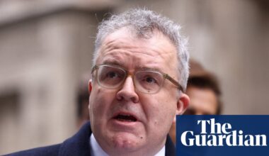Stop plotting to oust Keir Starmer, ex-deputy Labour leader urges MPs | Labour party leadership