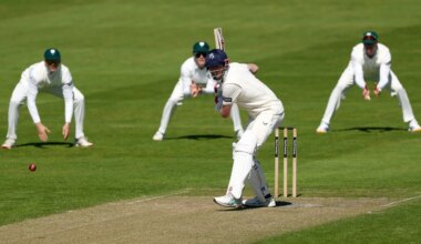 Zak Crawley struggles continue but Kent finally get a pizza the action