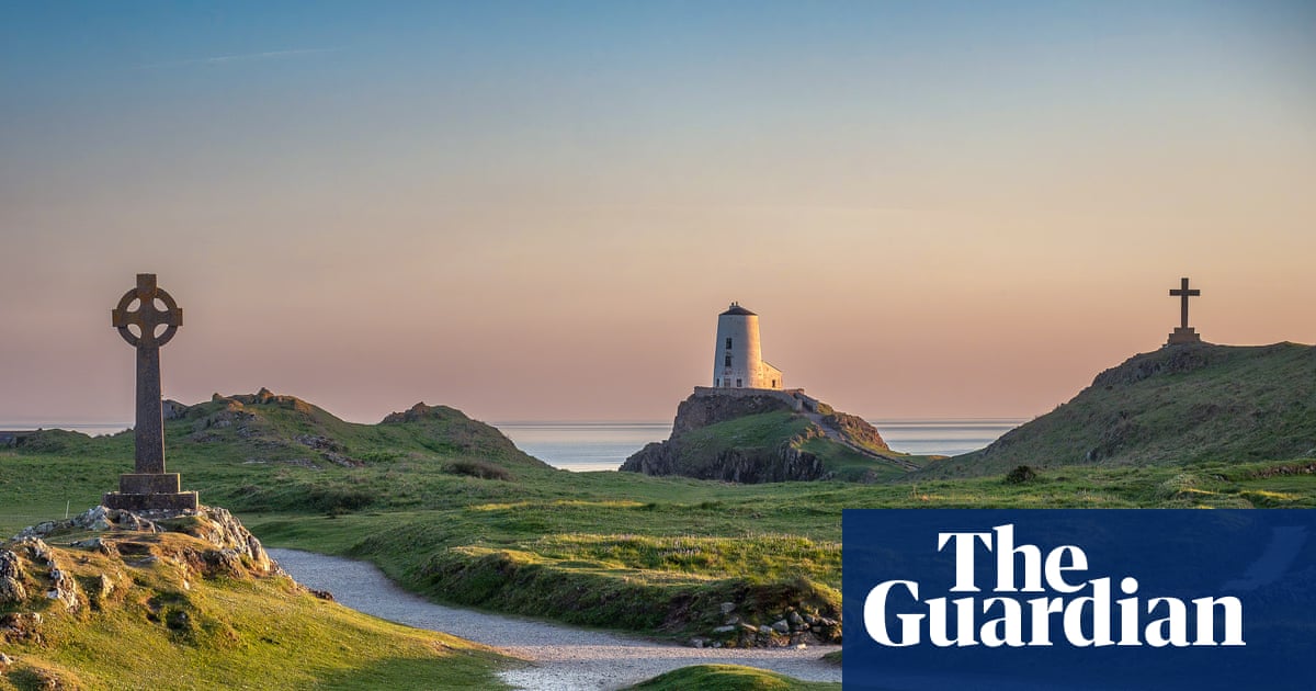 Fabulous views, ferry rides and tucked-away beaches: readers’ favourite UK coast walks | United Kingdom holidays