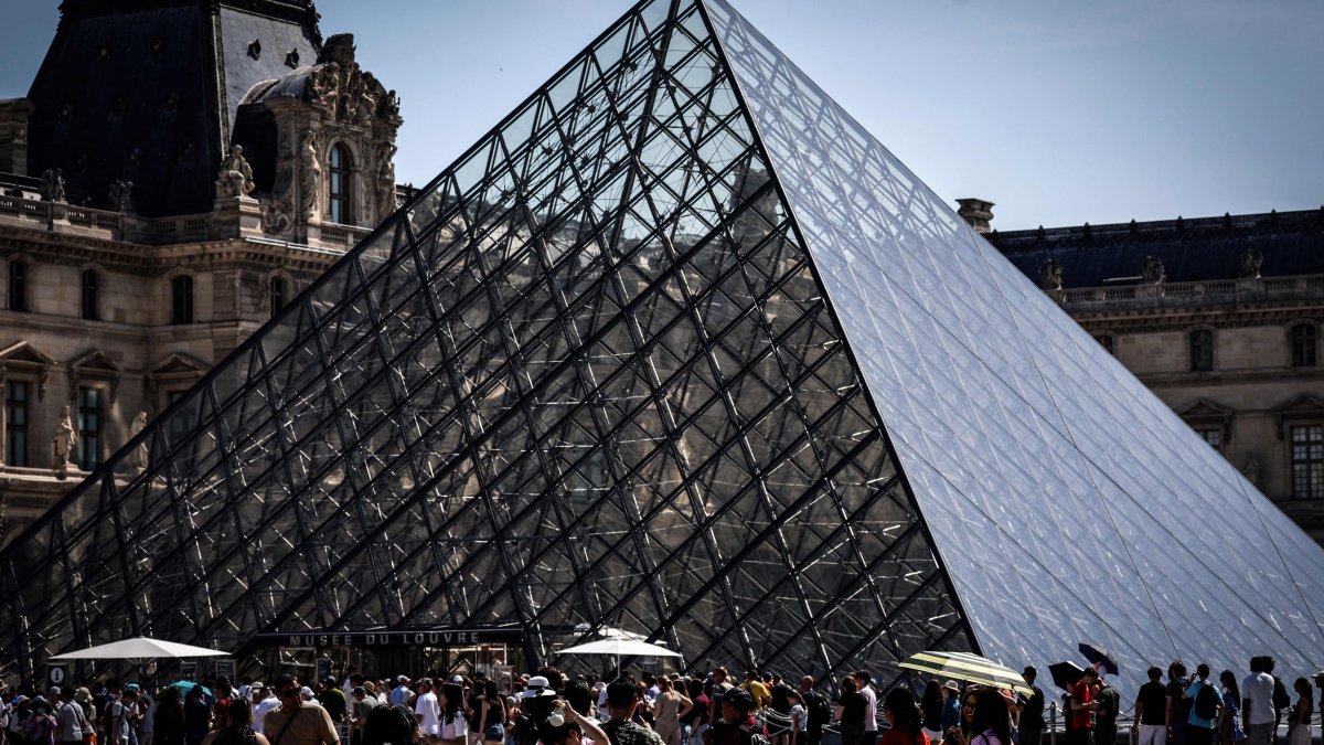 $100M Louvre heist set for big-screen adaptation