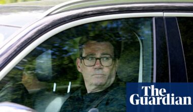 Andy Burnham will push to become PM before Labour conference, allies say | Andy Burnham