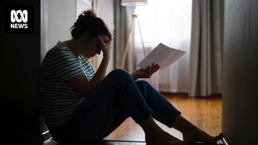 Interest rate rises push employed people and young families into mortgage stress