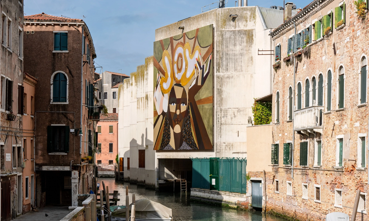 ‘She had a fresh, informed eye’: mural depicting late Venice Biennale curator Koyo Kouoh displayed in lagoon city - The Art Newspaper
