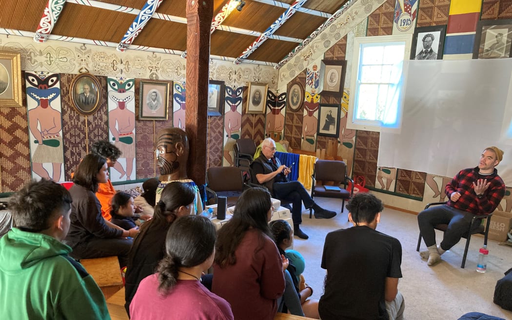 Rangatahi from Hawkes Bay taking part in a noho marae to develop the Manaora Rangatahi Guidelines for Eating and Wellbeing.