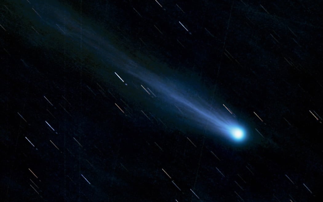 A closer look at the comet, captured from Wellington.