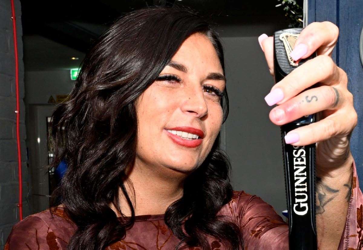 Bricklayers Arms in Aylesford changes hands as mum-of-four from Essex takes over pub