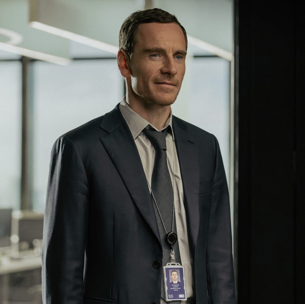 Spy For Sale michael fassbender as martian in the agency, episode 6, season 1, streaming on paramount+, 2024. photo credit: luke varley/paramount+ with showtime