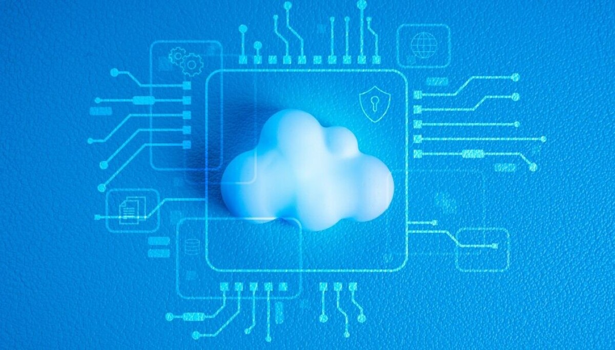 Arm moves into the heart of the cloud stack