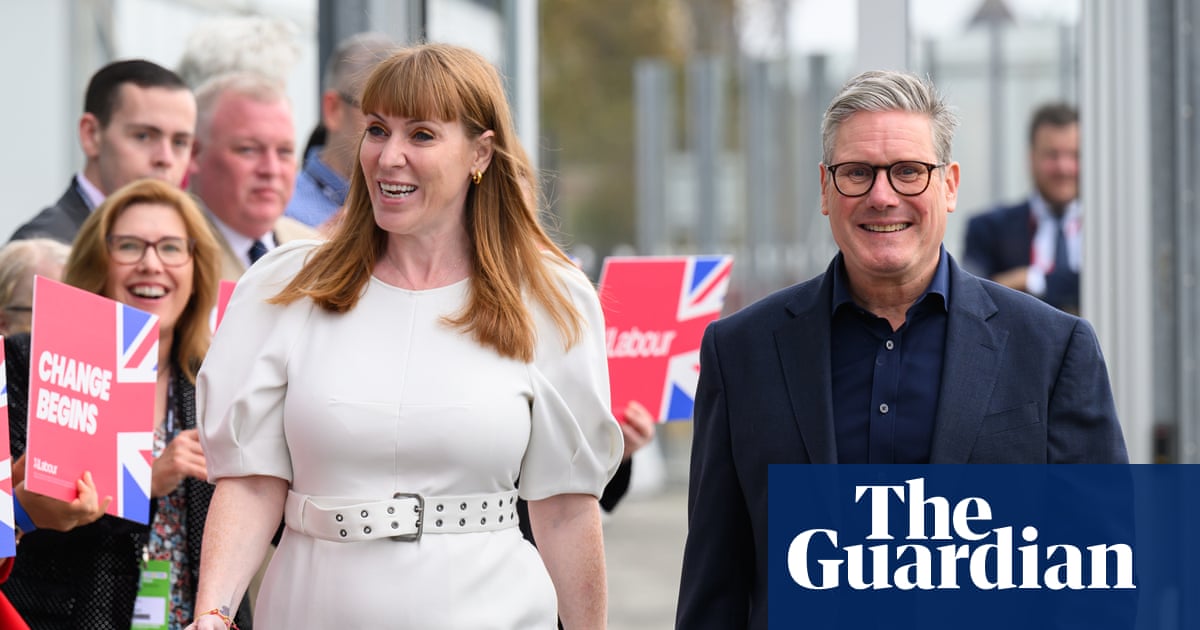 Rayner warns Starmer to change direction as Streeting preparing leadership bid | Keir Starmer