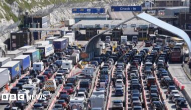 Dover bank holiday queues: France suspends extra EU border checks - follow live