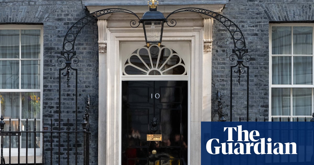 How Keir Starmer lost authority over two days of confusion and drama | Labour party leadership