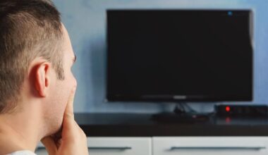 Virgin Media down RECAP: TV stops working for users as broadband issues also reported | UK | News