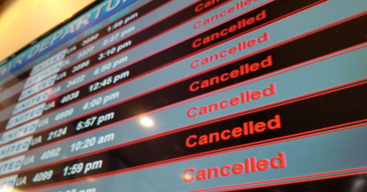 Major airlines cancel 366 flights and reschedule almost 3,000 more | Travel News | Travel