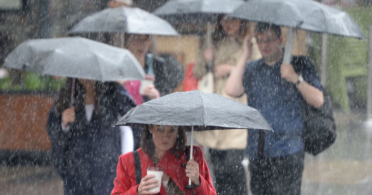 UK weather maps show when 500-mile rain bomb hits - 15 wettest cities | Weather | News