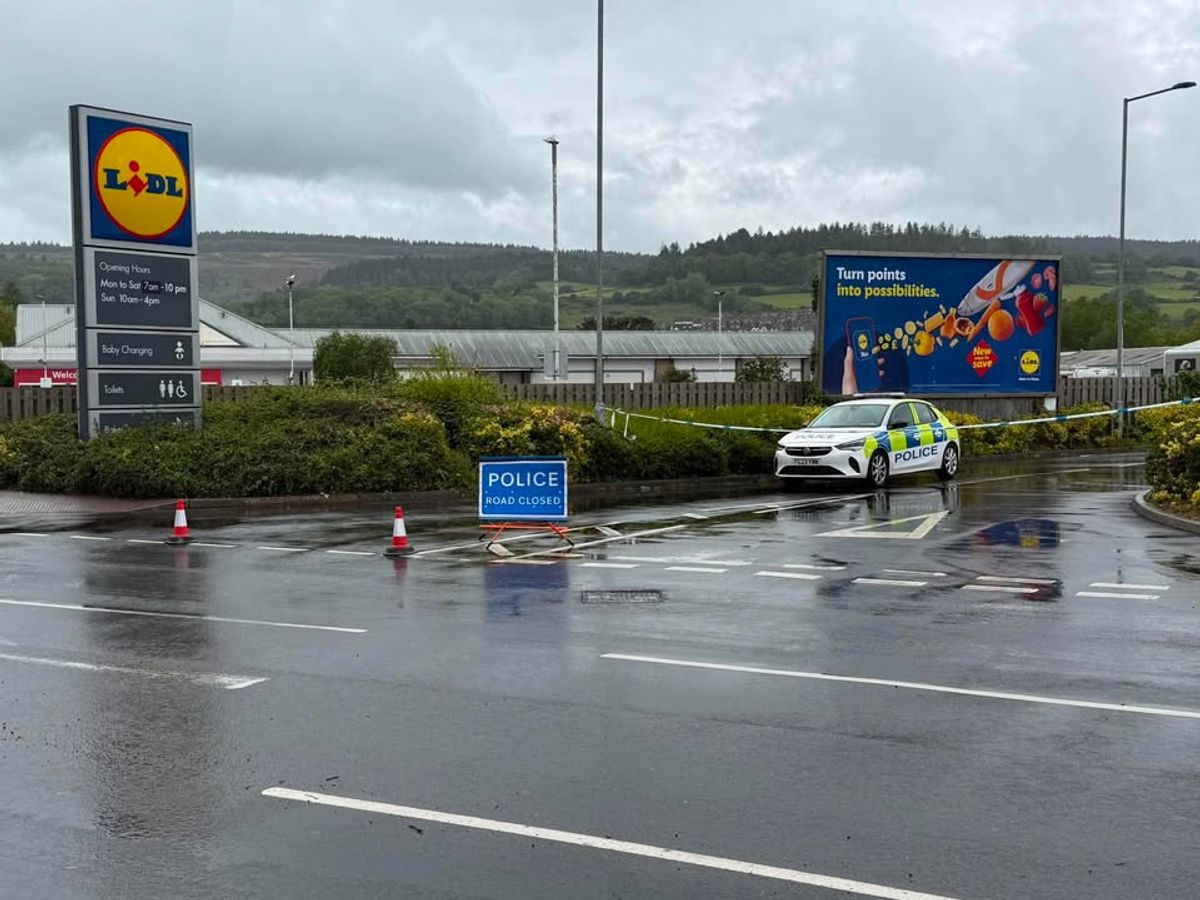 A cordon is in place on Seaward Way