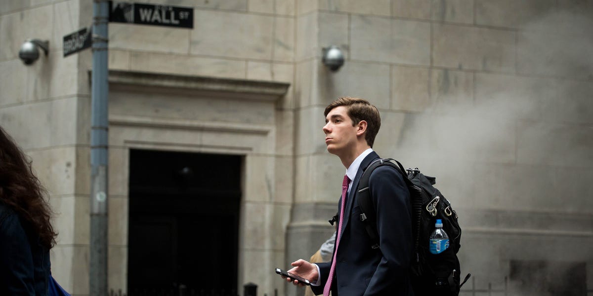 This Mistake Could Cost You up to $120K in Retirement Savings, Vanguard Says