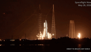 Blue Origin rocket explodes in setback for Bezos and Nasa’s moon plans - The Times