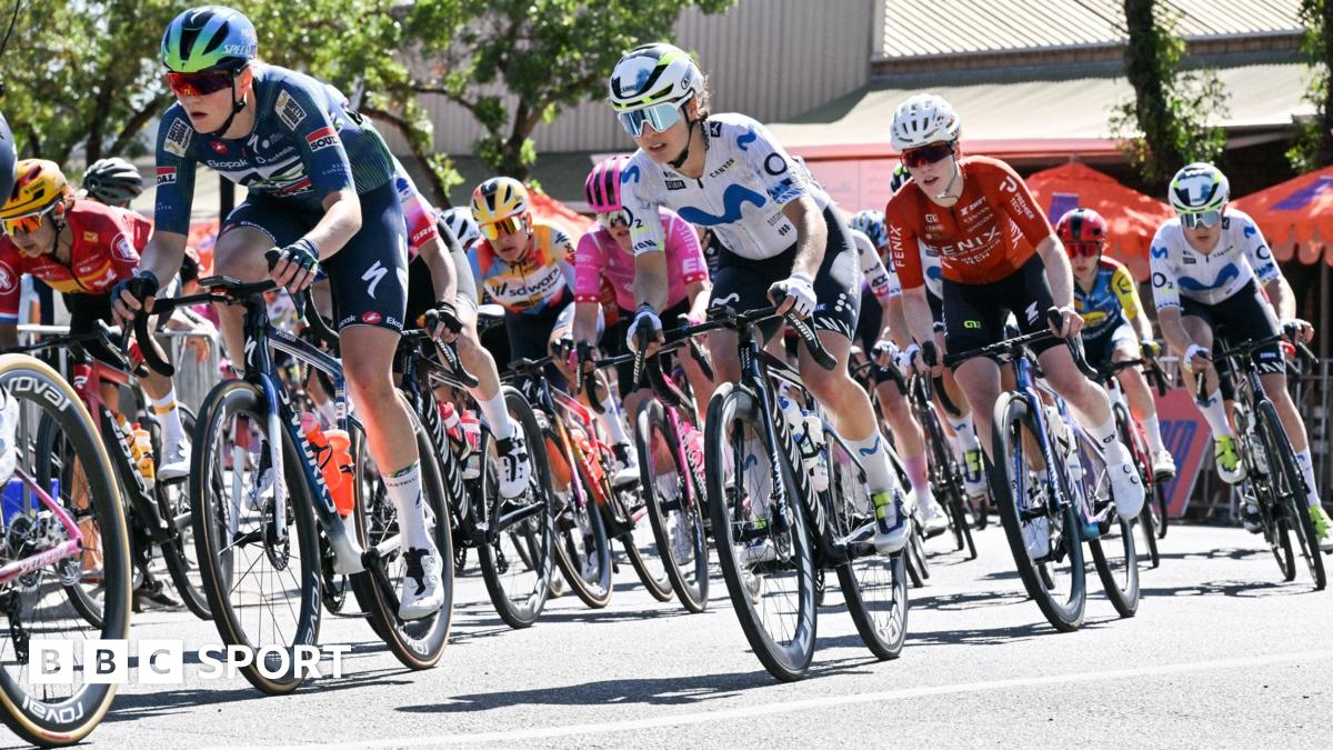 Riders at the 2026 Women's Tour Down Under