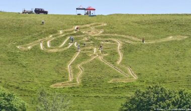 UK re-chalks Dorset's famed and feisty Cerne Abbas Giant