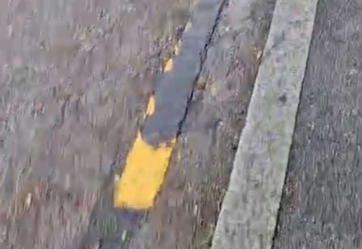 Mystery as yellow lines painted black in Park Place, Margate