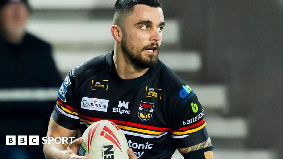 Caleb Aekins in action for Bradford Bulls