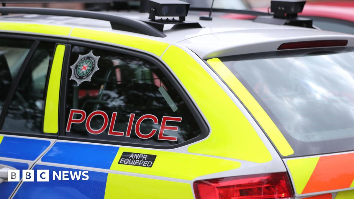 A PSNI car