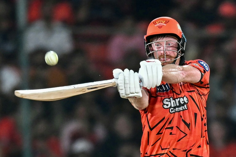 Klaasen helps Hyderabad past Bangalore