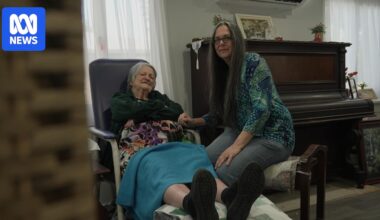 Aged care patients stranded in hospitals prompt calls for government action