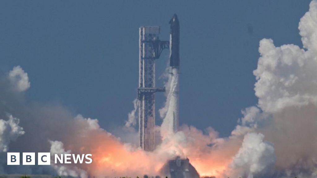 Elon Musk's SpaceX launches Starship V3 rocket after delays - BBC