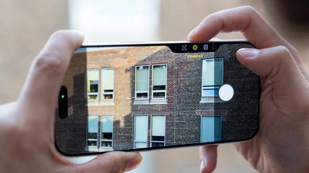 The iPhone Camera App Is Being Revamped for ‘Professional’ Photographers, Report Says