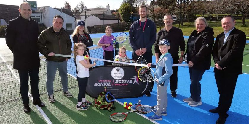 Bwlchgwyn tennis courts reopen following major refurbishment