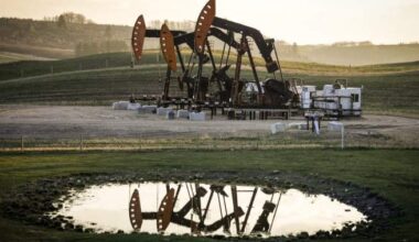 Canada slips into technical recession as economy stalls in Q1: StatCan - National