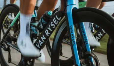 Close up details of the Van Rysel RCR-R Pro Team Edition