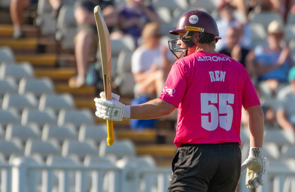 James Rew inspires Somerset to win over Bears