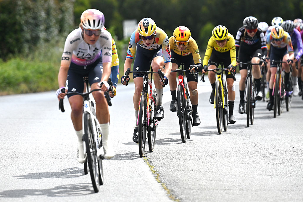 Mischa Bredewold of Netherlands and Team SD Worx - Protime attacks during the 12th La Vuelta Femenina 2026, Stage 3 a 121.2km stage from Padron to A Coruna