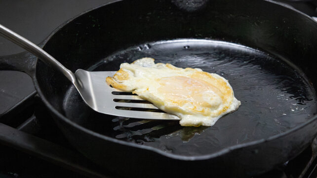 Frying egg in cast iron skillet