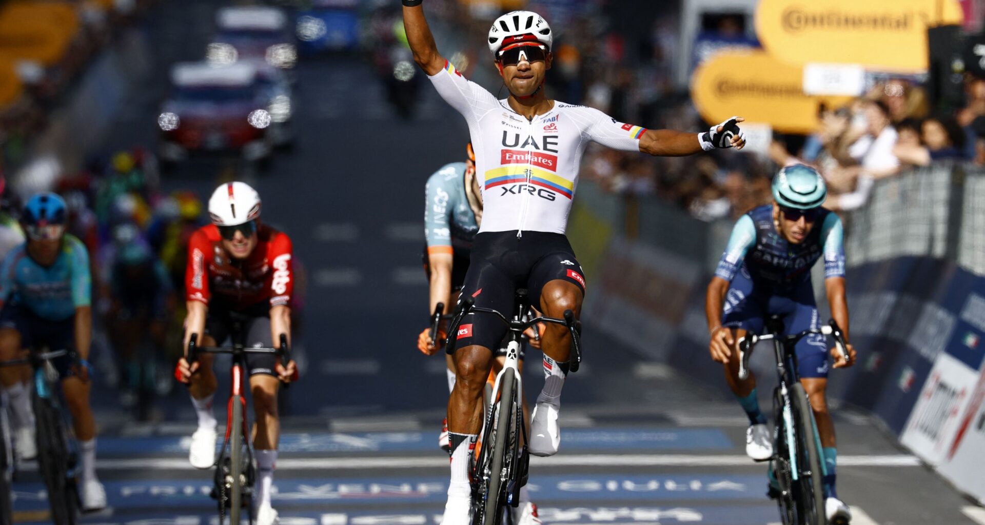 'This victory is also for my team-mates' – Jhonatan Narváez sprints to Giro d'Italia stage 4 win as UAE Team Emirates-XRG put woes behind them