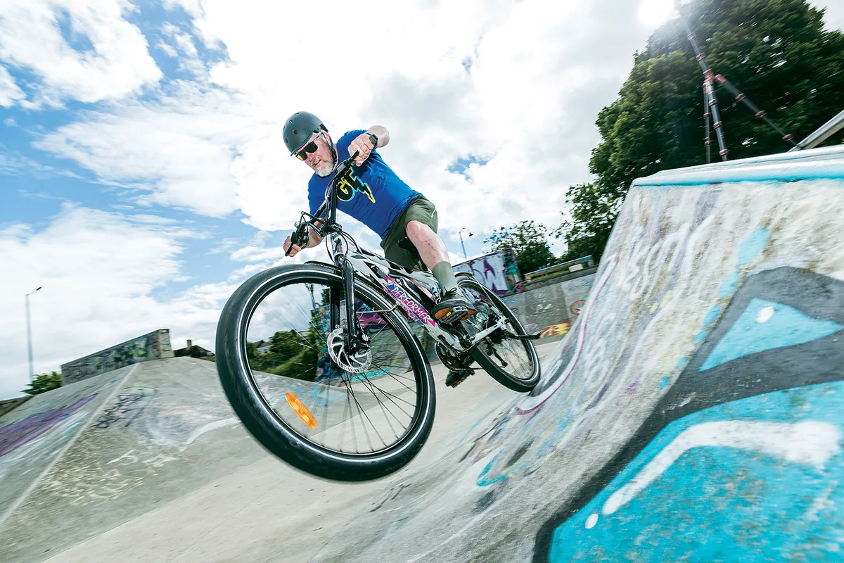 GT Power Performer BMX cruiser eBike