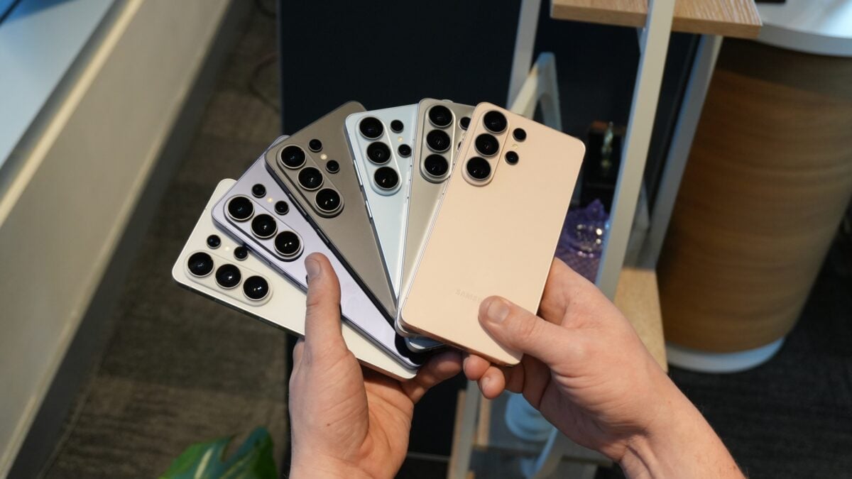 Future Galaxy phones may get liquid cooling for more performance
