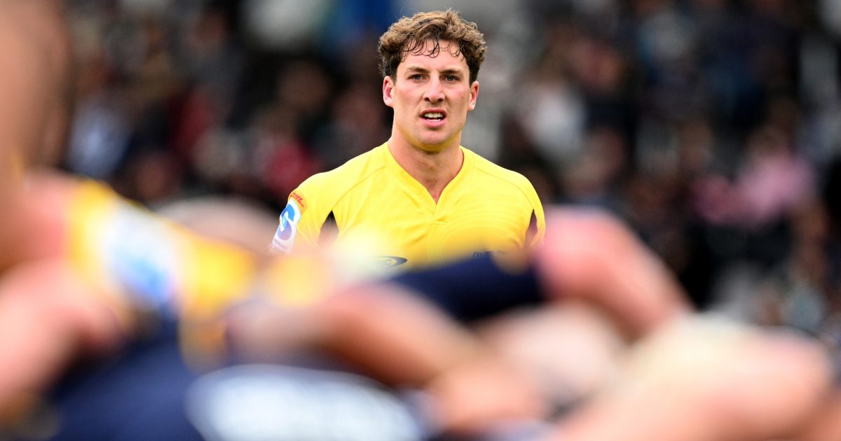 Hurricanes provide season-ending injury update for departing midfielder