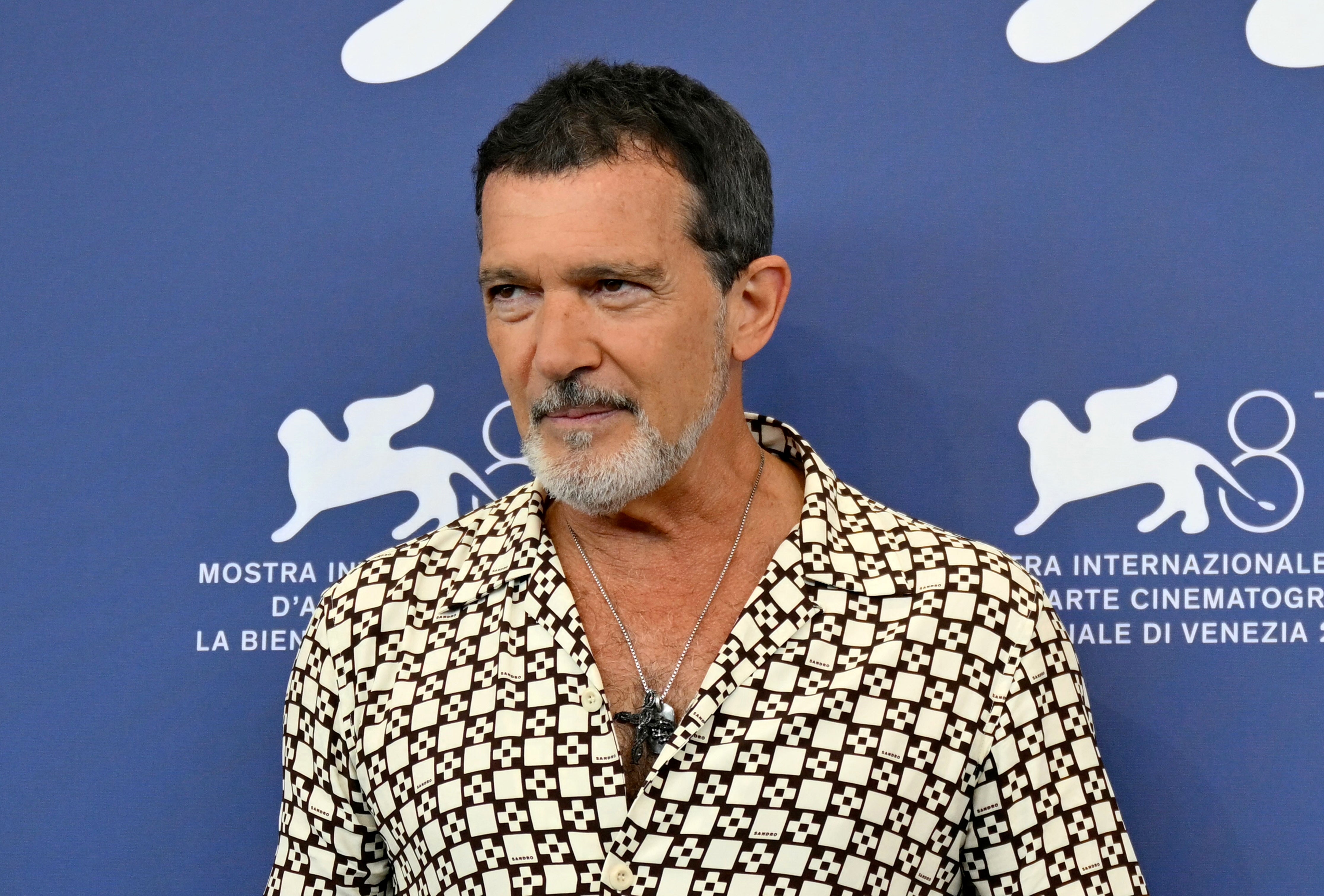 Antonio Banderas has denied Spanish media reports that he is on the brink of financial ‘ruin’