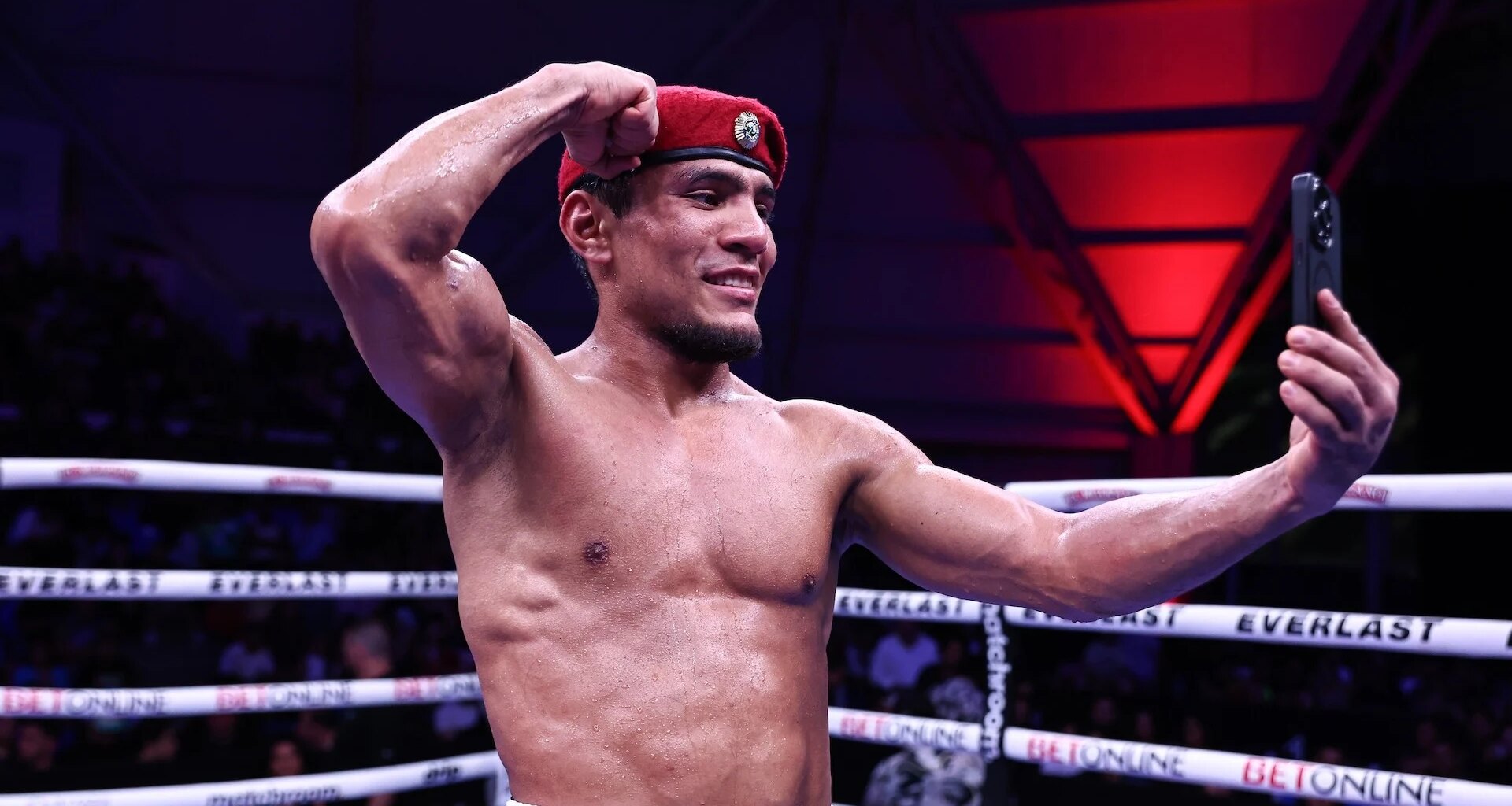 Akhmadaliev knocks out Mosqueda inside four rounds