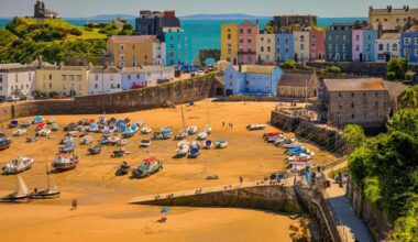 The 'dead zone' seaside town where tourists can truly switch off — but locals are fed up