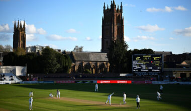 Live: Somerset v Yorkshire Men, Rothesay CC, Day One