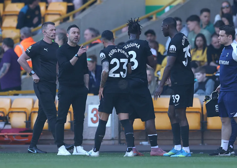 Tottenham Hotspur against Wolves.