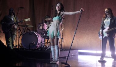 Watch Olivia Rodrigo Perform New Song with Weyes Blood on SNL