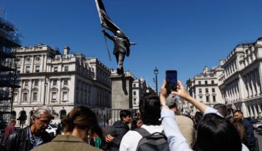 Banksy signature appears on mysterious new London statue