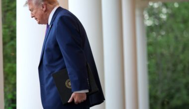 U.S. national debt officially hits $39 trillion—adding $5 billion a day since October