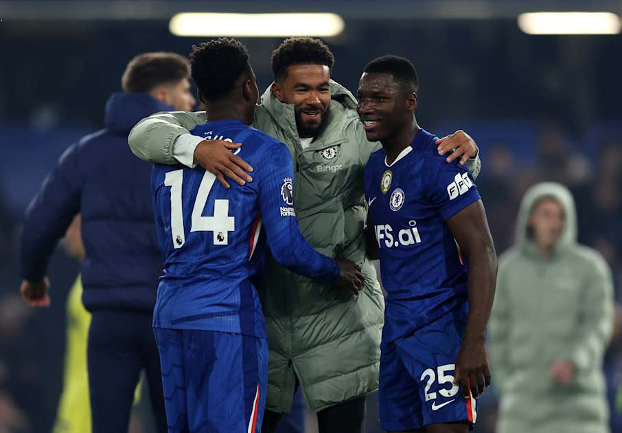 McFarlane ‘hopeful’ trio can return for Sunderland | News | Official Site
