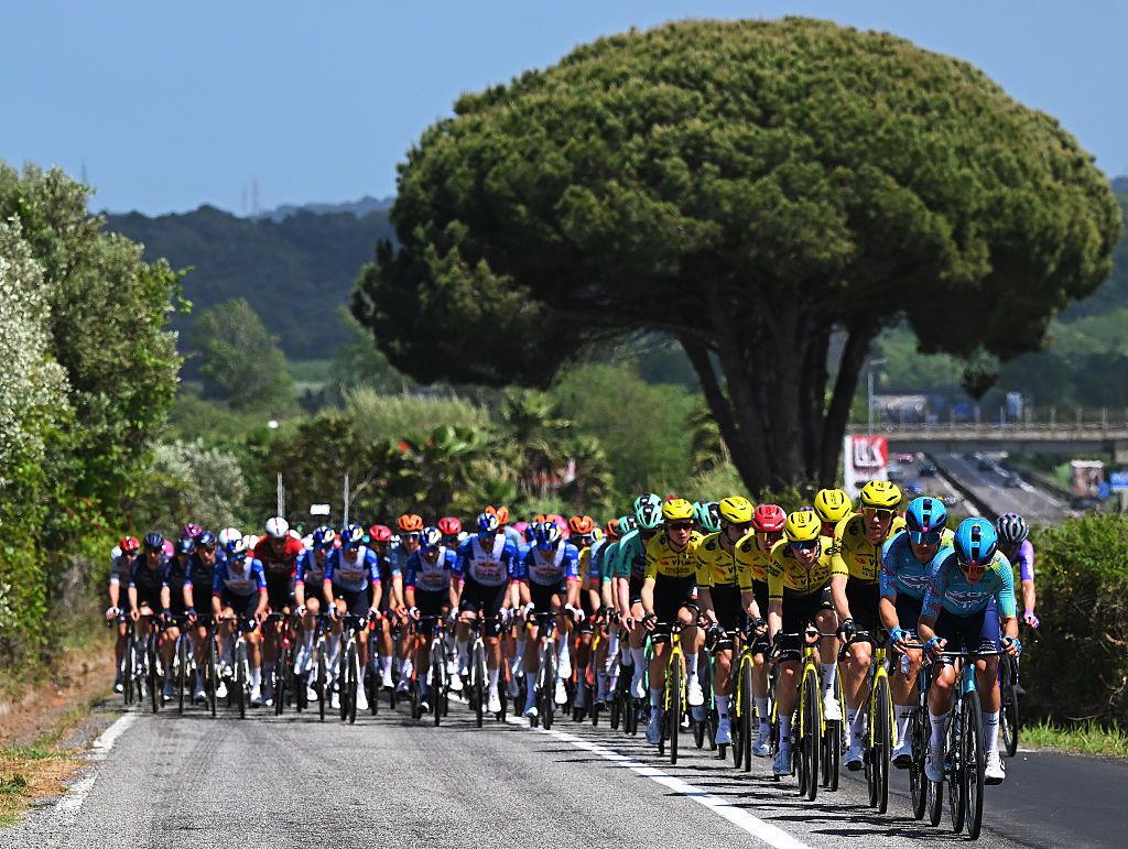COSENZA, ITALY - MAY 12: A general view of the peloton competing during the 109th Giro d&amp;apos;Italia 2026, Stage 4 a 138km stage from Catanzaro to Cosenza / #UCIWT / on May 12, 2026 in Cosenza, Italy. (Photo by Tim de Waele/Getty Images)